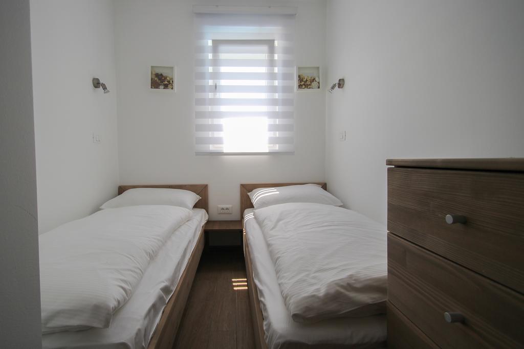 Apartments Villa Rivarella Novigrad  Ruang foto